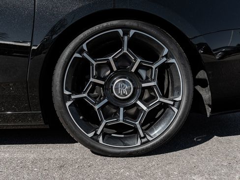 Used 2025 Rolls-Royce Ghost Black Badge image 7