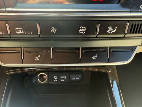 Used 2020 Kia Sorento EX image 20