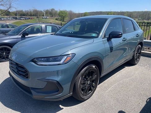 Certified 2026 Honda HR-V Sport image 3