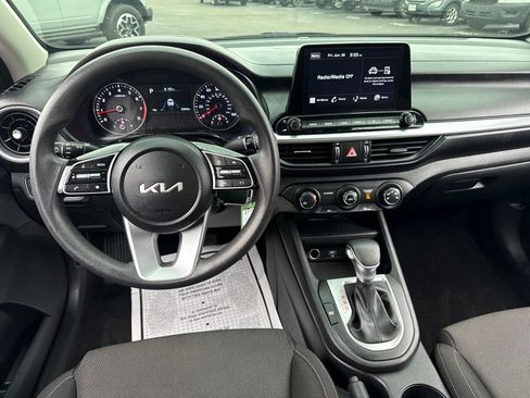 Used 2023 Kia Forte LXS FWD image 13