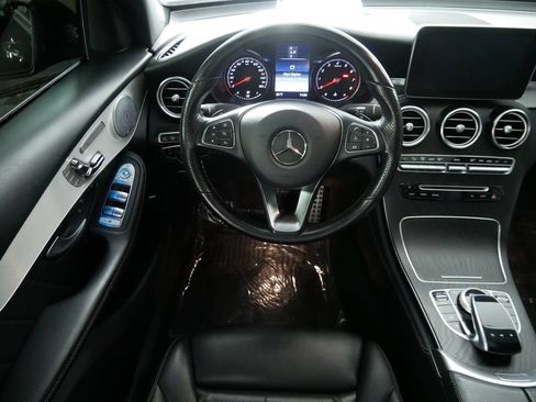 Used 2019 Mercedes-Benz GLC 300 4MATIC Coupe image 17