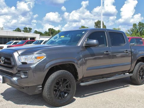 Used 2021 Toyota Tacoma SR w/ SR Convenience Package RWD image 2