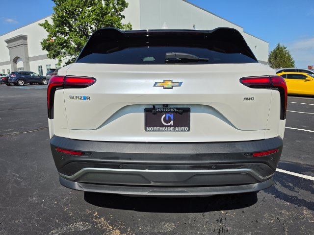 Used 2024 Chevrolet Blazer EV LT AWD/4WD image 12