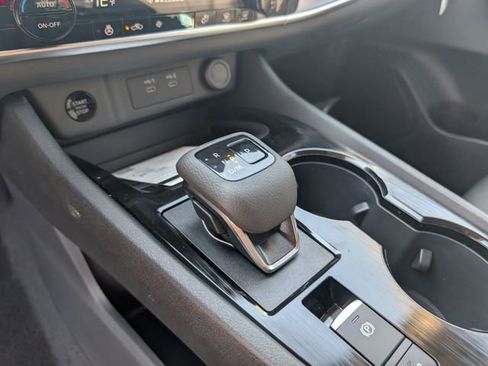 New 2026 Nissan Rogue SV AWD/4WD image 23