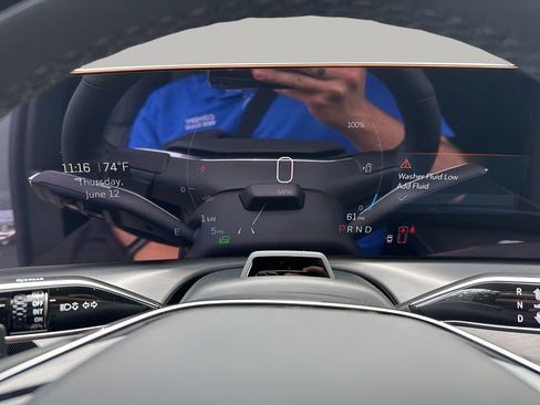 New 2026 Cadillac Vistiq Luxury w/ LPO, Floor Liner Package image 34