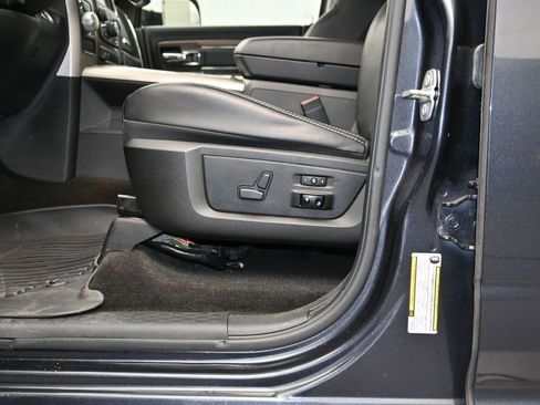 Used 2017 RAM 1500 Laramie w/ Convenience Group image 22