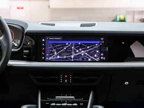 Certified 2026 Porsche Cayenne image 17