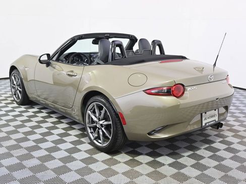 Used 2023 MAZDA MX-5 Miata Grand Touring RWD image 12