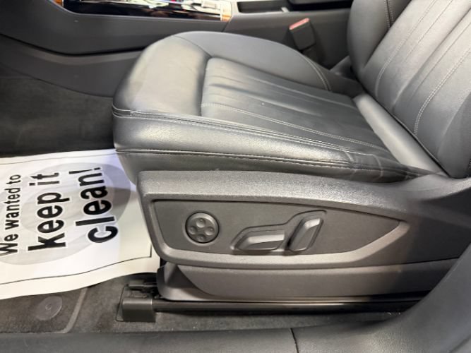 Used 2023 Audi Q5 2.0T Premium w/ Convenience Package AWD/4WD image 13