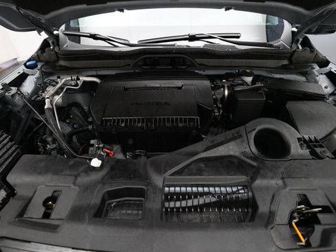 Certified 2025 Honda Pilot Black Edition image 3