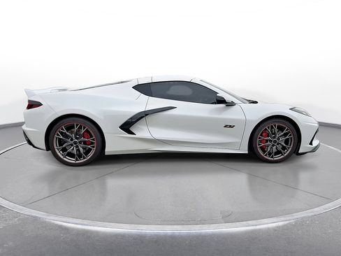 Used 2023 Chevrolet Corvette Stingray Premium Cpe w/ Z51 Performance Package RWD image 8