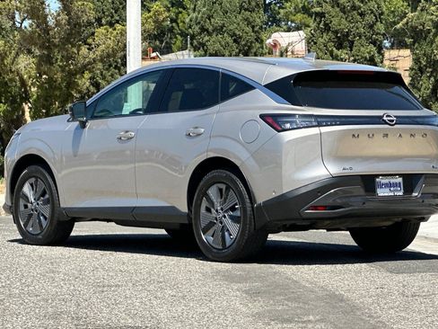 Used 2025 Nissan Murano SL AWD/4WD image 6