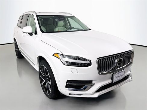 Used 2023 Volvo XC90 B6 Plus w/ Protection Package Premier image 7
