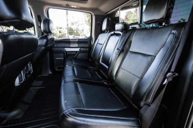 Used 2017 Ford F250 Lariat w/ Lariat Ultimate Package AWD/4WD image 86