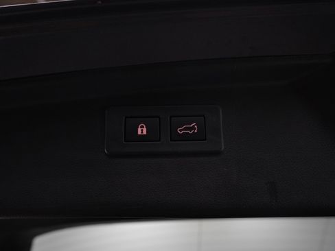 Used 2023 Subaru Outback Touring AWD/4WD image 18