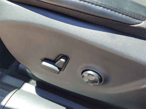 Used 2021 Jeep Cherokee Latitude Plus image 6