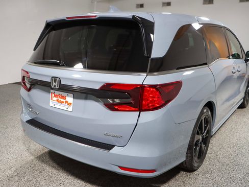 Used 2024 Honda Odyssey Sport image 7