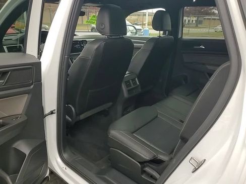 Used 2023 Volkswagen Atlas Cross Sport SEL image 28