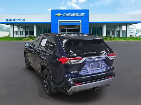 Used 2019 Toyota RAV4 XSE image 7