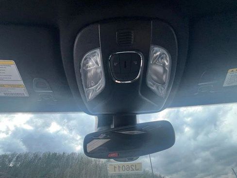 New 2026 Jeep Compass Latitude image 19