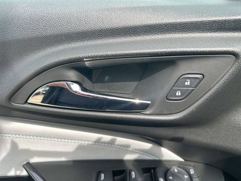 Used 2024 Chevrolet Trax LT w/ Driver Confidence Package FWD image 37