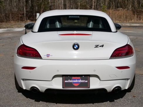 Used 2015 BMW Z4 sDrive35is image 8