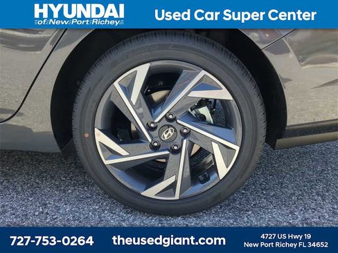 New 2026 Hyundai Elantra Limited image 14