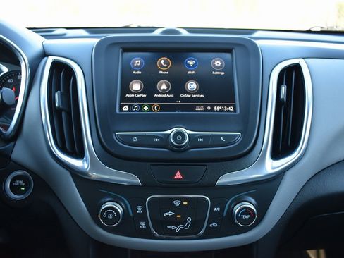 Used 2020 Chevrolet Equinox LT image 17