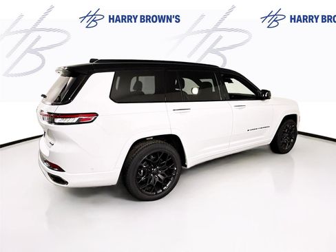 New 2025 Jeep Grand Cherokee L Summit w/ Obsidian Package image 35