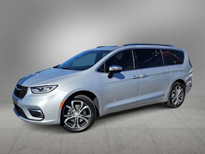New 2026 Chrysler Pacifica Pinnacle