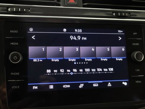 Used 2023 Volkswagen Tiguan SE R-Line FWD image 48