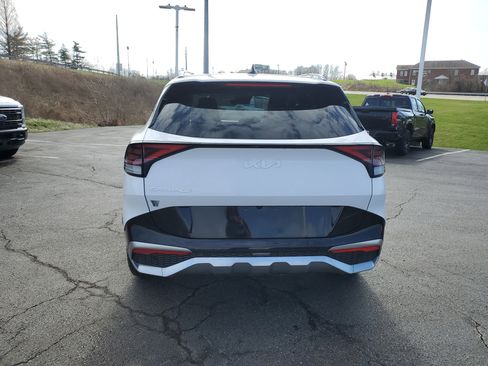 Used 2023 Kia Sportage SX image 5