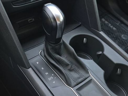 Used 2019 Volkswagen Atlas S FWD image 26
