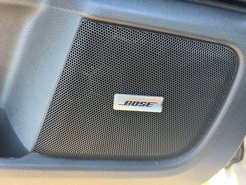 Used 2025 Nissan Sentra SR w/ SR Premium Package FWD image 18