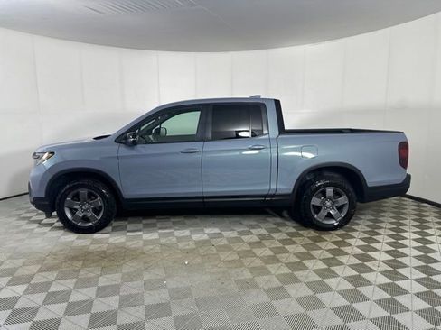 Used 2025 Honda Ridgeline TrailSport image 4