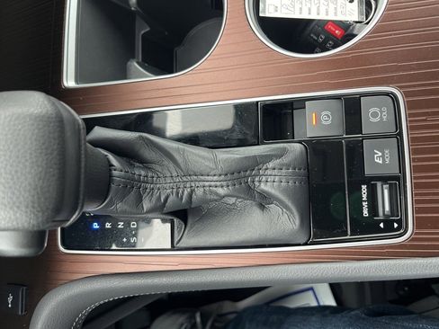 Used 2021 Toyota Sienna LE image 22