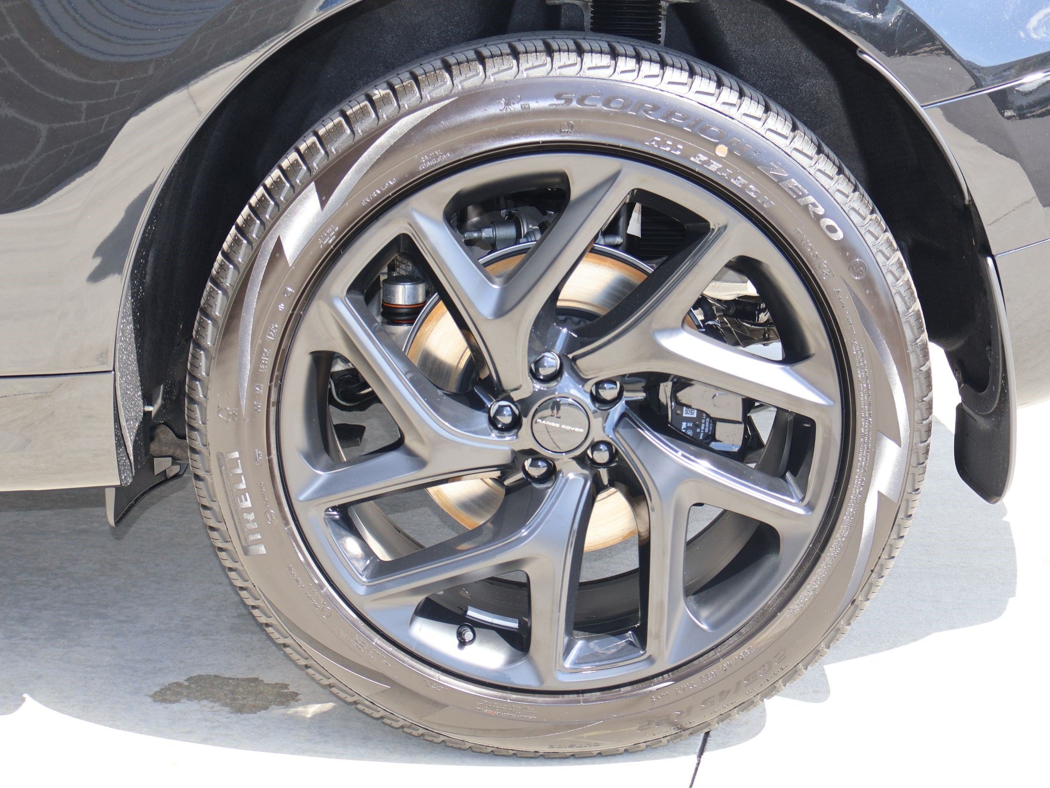 New 2026 Land Rover Range Rover Sport Dynamic SE AWD/4WD image 19