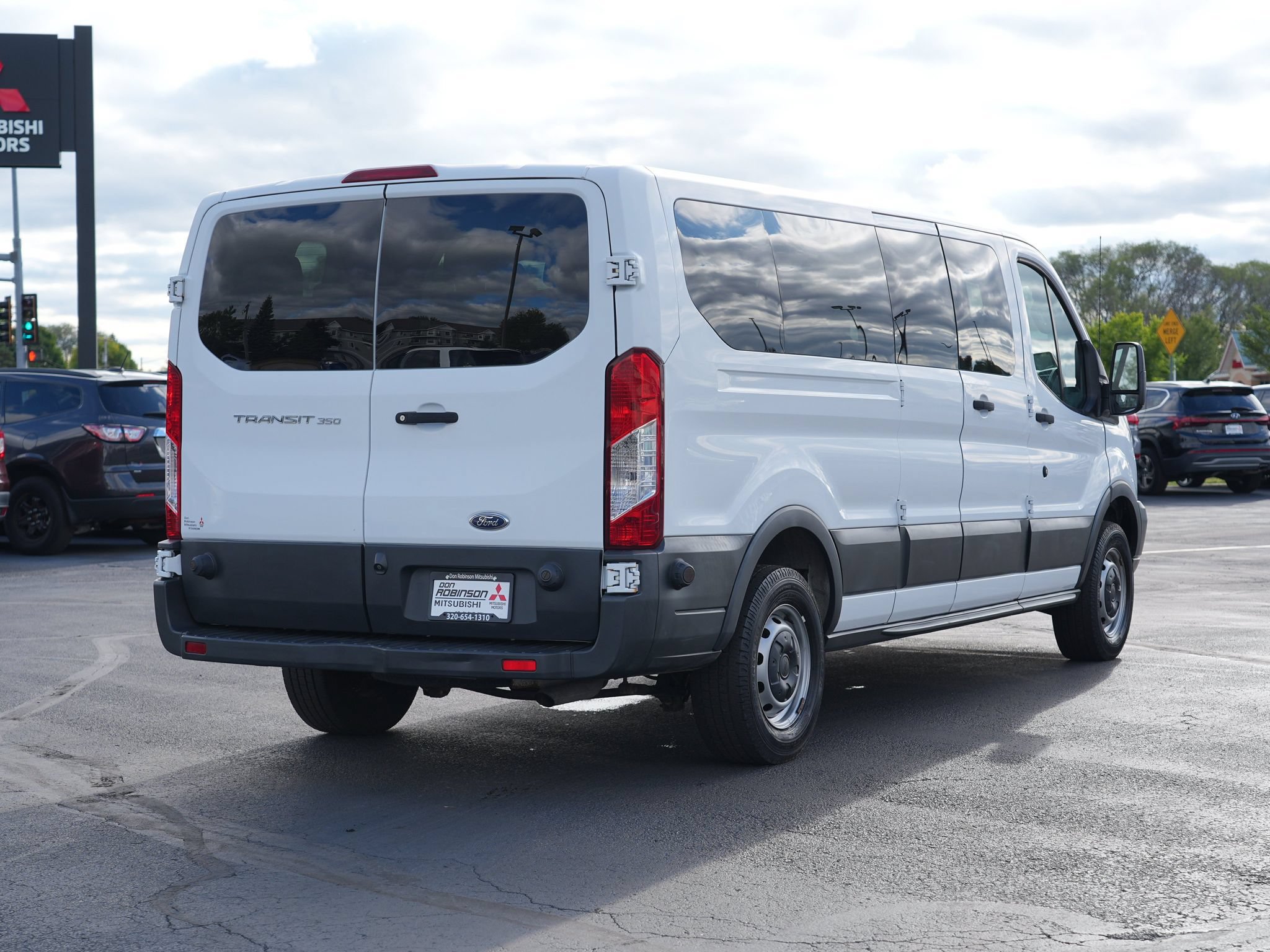 Used 2018 Ford Transit 350 XL RWD image 3