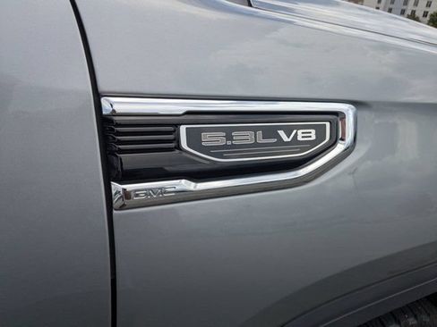 Used 2023 GMC Sierra 1500 SLT w/ SLT Premium Package AWD/4WD image 13