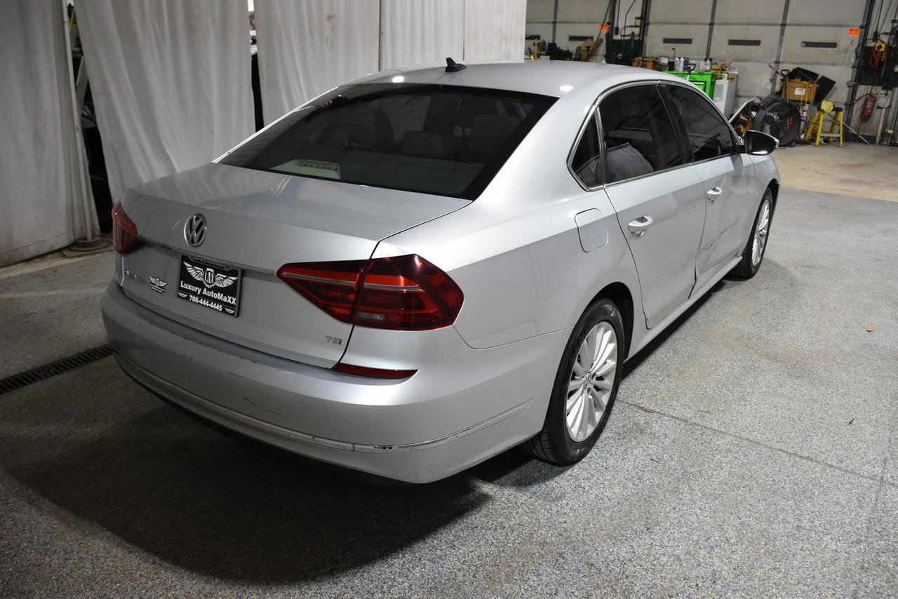Used 2017 Volkswagen Passat 1.8T SE FWD image 6
