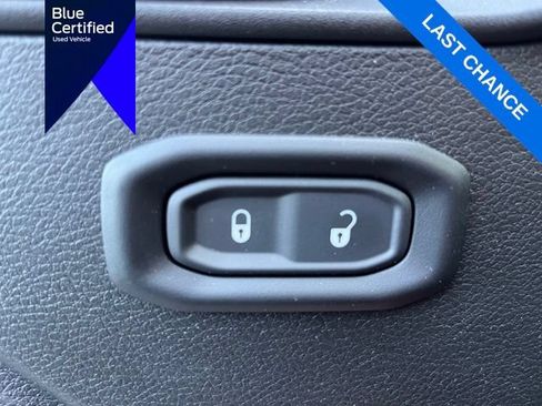 Used 2026 Jeep Wrangler Unlimited Sport AWD/4WD image 13