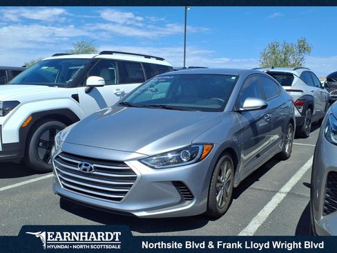 Used 2017 Hyundai Elantra SE FWD image 1
