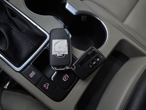 Used 2021 Kia Sportage S w/ S AWD Premium Package image 41