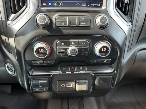Used 2022 Chevrolet Silverado 2500 LT w/ Convenience Package AWD/4WD image 27