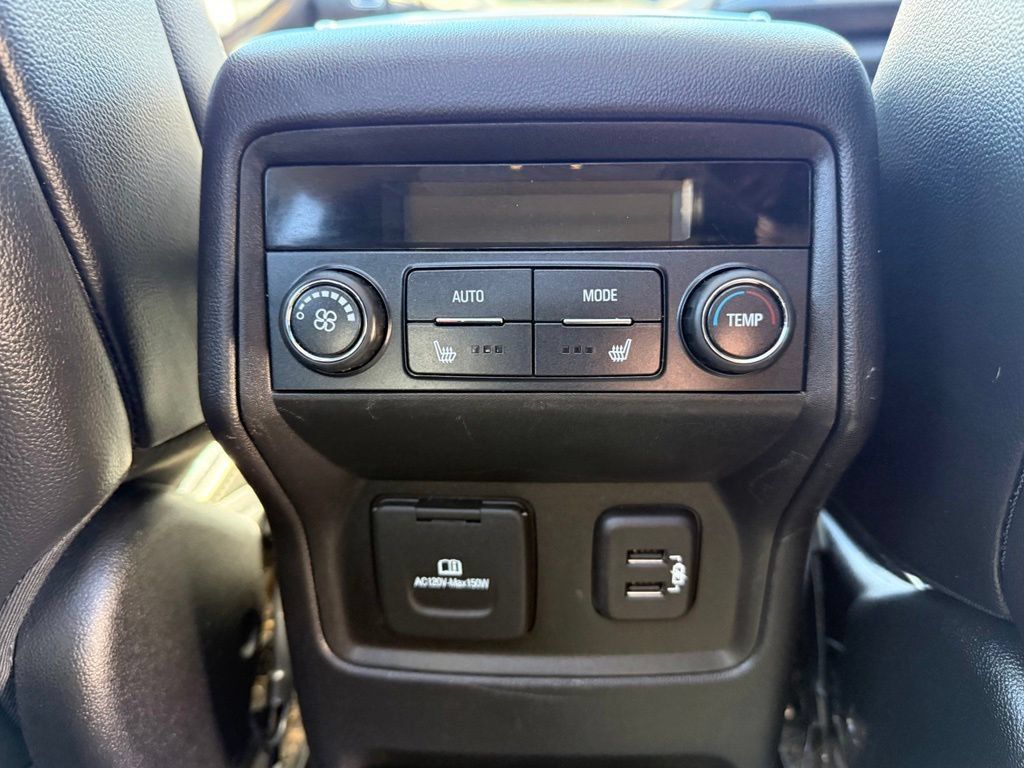 Used 2019 GMC Acadia Denali w/ Technology Package AWD/4WD image 25