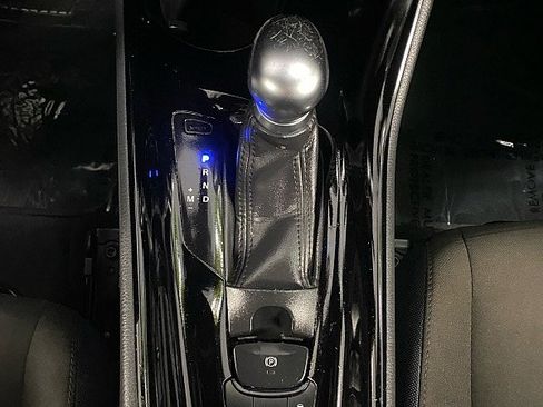 Used 2020 Toyota C-HR LE image 20