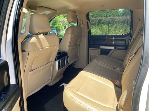 Used 2016 Ford F150 Lariat image 11