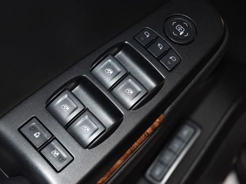 Used 2018 Chevrolet Tahoe Premier w/ RST 6.2L Performance Edition image 5