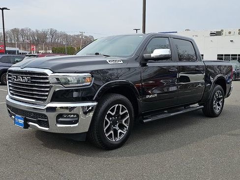 Used 2025 RAM 1500 Laramie AWD/4WD image 4