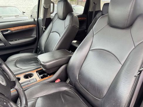 Used 2009 Saturn Outlook XR w/ Convenience Package FWD image 40